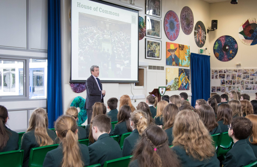 Damian Hinds