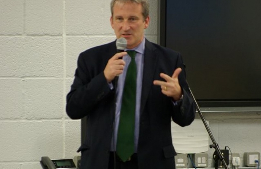 Damian Hinds