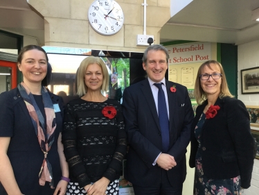 Damian Hinds