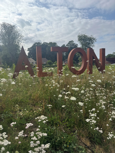 Alton town sign